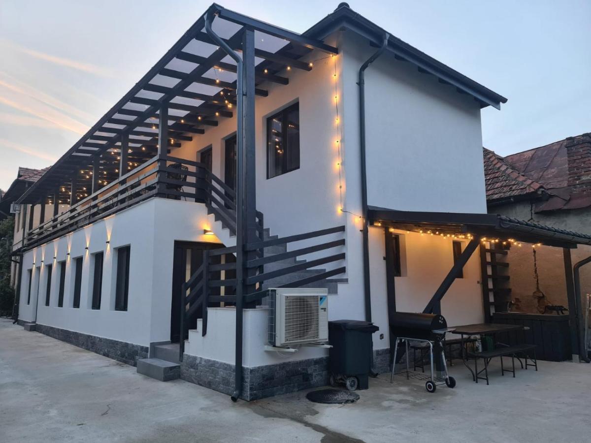 Urbanist Guest House Calimanesti Luaran gambar
